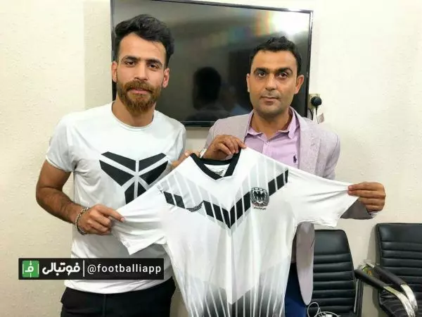  میلاد شعبانلو بازیکن تیم شاهین شهرداری بوشهر قراردادش با این تیم لیگ برتری را تمدید کرد