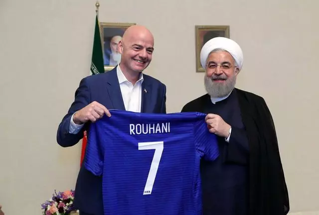 اینفانتینو: از عدم حضور بانوان در ورزشگاه ناامید شدم/ دکتر روحانی زیر قولش زد!