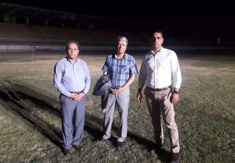 بازدید فتاحیِ محروم از ورزشگاه نفت و گاز خرمشهر