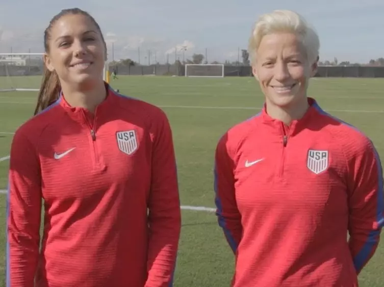 تمسخر ترامپ در برنامه تلویزیونی با حضور دو ستاره  تیم فوتبال زنان آمریکا