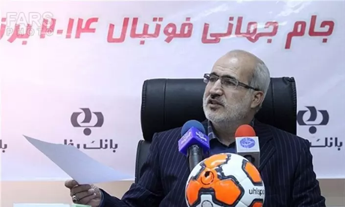 توضیح رئیس سابق سازمان لیگ: چرا قیمت بازیکنان خارجی در ایران افزایش می‌یابد؟