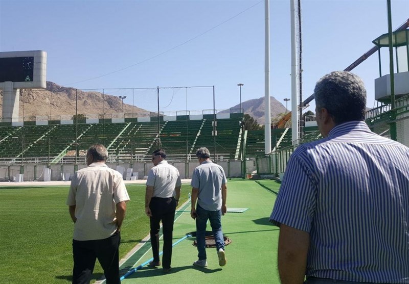 بازدید سعید آذری از روند آماده‌سازی ورزشگاه فولادشهر