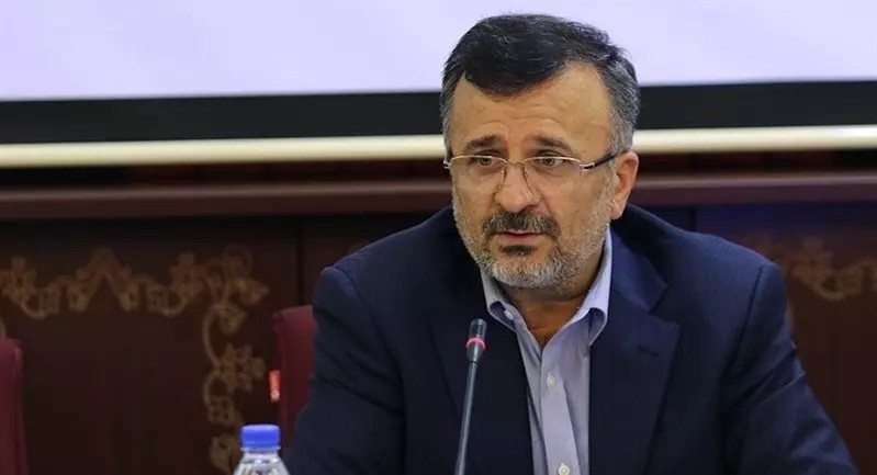 برای ریاست فدراسیون والیبال؛ محمدرضا داورزنی از معاونت وزارت ورزش استعفا کرد