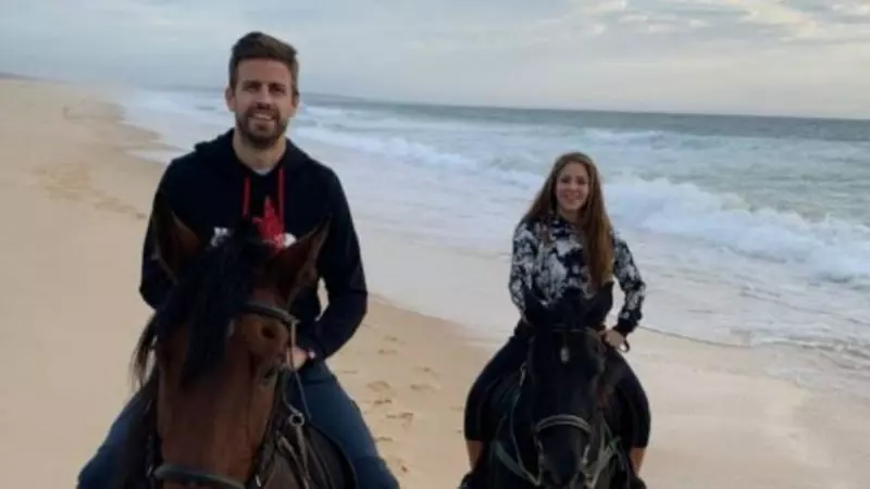 اسب سواری رمانتیک پیکه و همسرش کنار ساحل