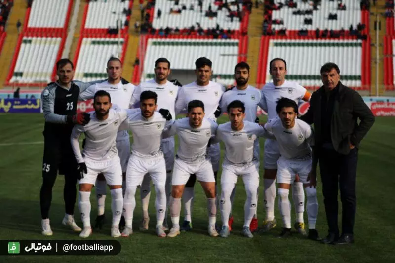 تیم فوتبال شاهین بوشهر به مصاف عقاب می‌رود