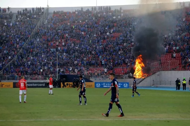 صحنه‌های آخرالزمانی در بازی جام لیبرتادورس در شیلی!