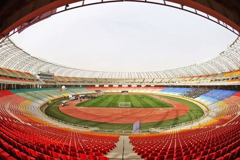 چرا ورزشگاه نقش جهان اصفهان هنوز تکمیل نشده است؟