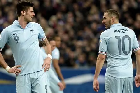 طعنه بنزما به مهاجم تیم ملی فرانسه: فرمول ۱ را با کارتینگ مقایسه نکنید