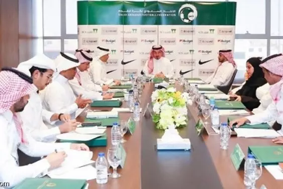استفاده از VAR در لیگ فوتبال عربستان لغو نمی‌شود