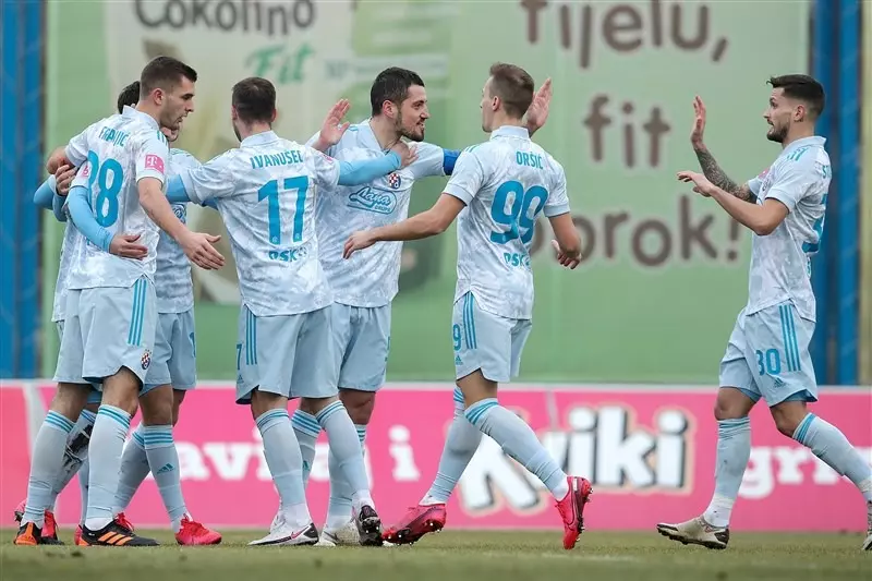 لیگ برتر کرواسی/ پیروزی پُرگل دینامو زاگرب در غیاب محرمی
