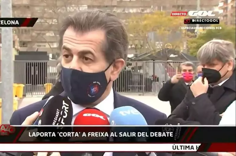 عکس؛ شکلک درآوردن لاپورتا هنگام مصاحبه نامزد ریاست بارسلونا