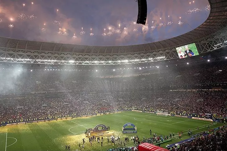 امیر قطر: از تجربه موفق روسیه در جام جهانی ۲۰۲۲ بهره می‌بریم