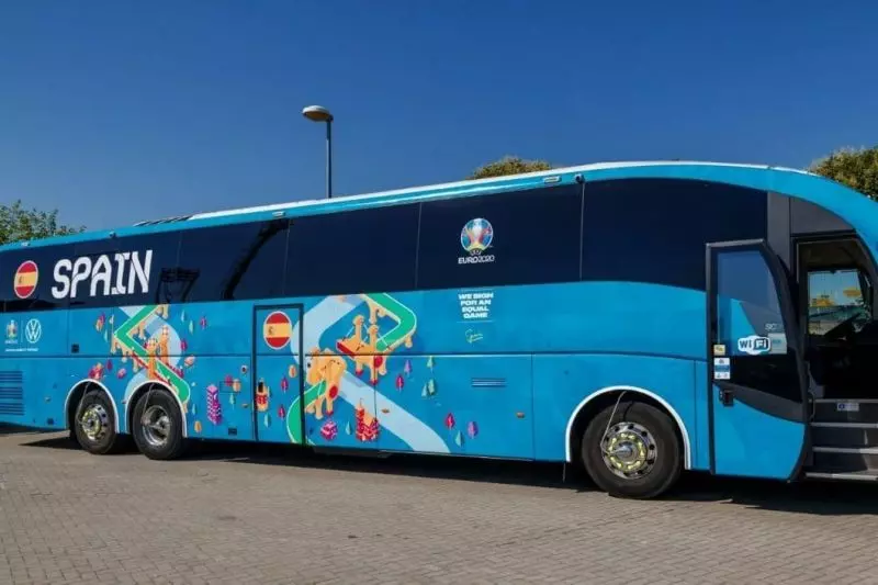 عکس؛ اتوبوس اختصاصی تیم ملی اسپانیا در یورو 2020
