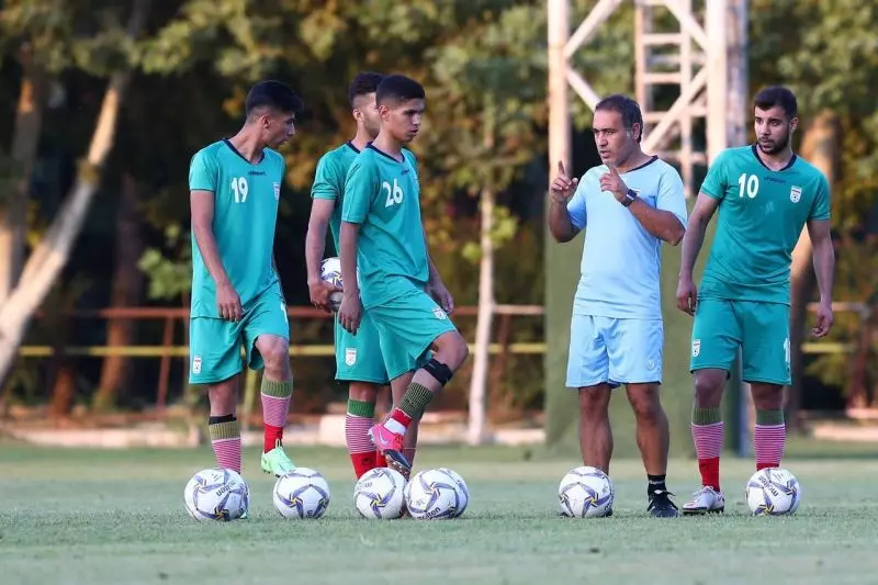 سرمربی تیم ملی امید، اسامی بازیکنان اعزامی به تاجیکستان را اعلام کرد