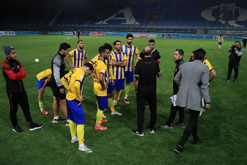 سفر پدیده به تهران پس از ثبت قرارداد بازیکنان