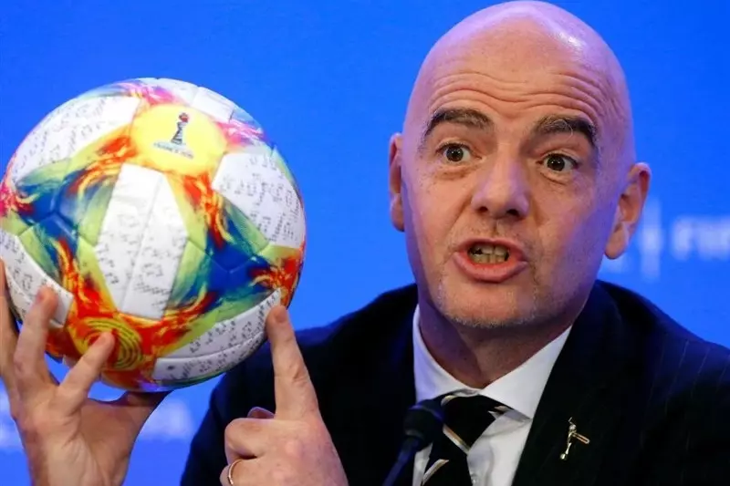 اینفانتینو: تصمیم درباره برگزاری دوسالانه جام جهانی زمان می‌برد