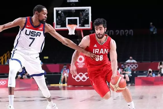 انتخابی جام جهانی بسکتبال/ یخچالی پرامتیازترین بازیکن دیدار ایران و بحرین شد