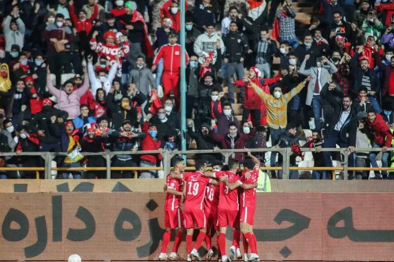 گزارش ایسنا/ چگونه می‌توان قیمت بلیت فوتبال در ایران را ارزان کرد؟