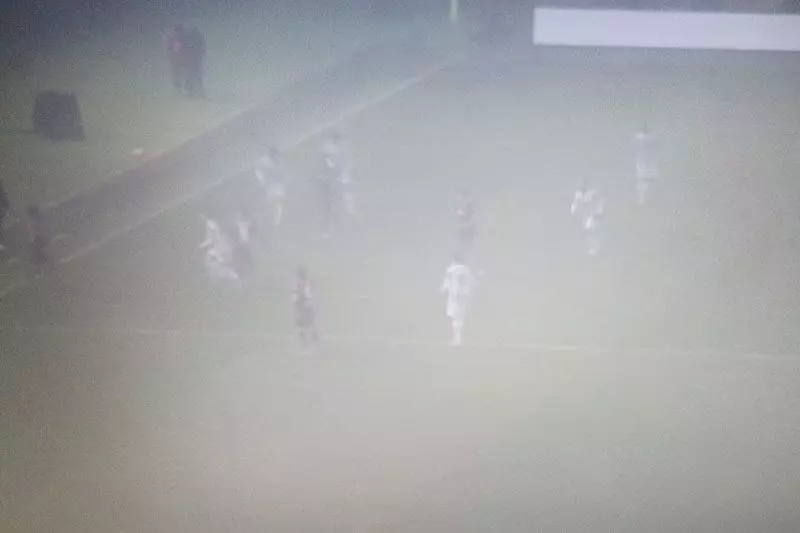 مه شدید در بازی بولونیا - یوونتوس و رخ دادن لحظاتی سورئال!(عکس)