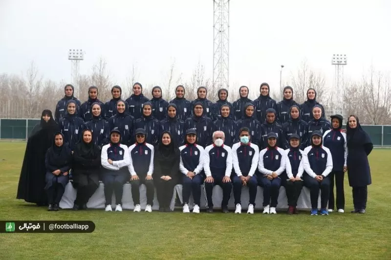 آرزوی موفقیت شیخ سلمان برای تیم ملی فوتبال بانوان ایران