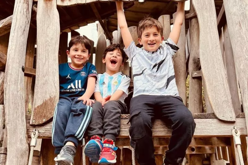 عکس بامزه‌ای که همسر مسی از پسرهایش منتشر کرد