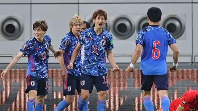انتخابی جام جهانی| ناکامی ژاپن در آخرین بازی/ عربستان صدرنشین می‌شود؟