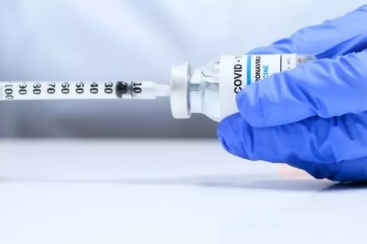 تزریق بیش از ۳۰هزار دُز واکسن کرونا در کشور طی شبانه روز گذشته