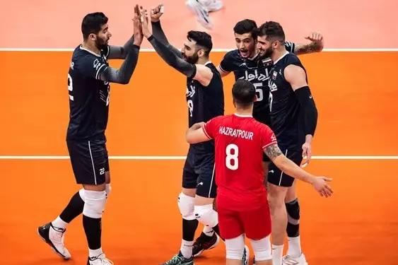 تیم ملی والیبال ایران به کراکوف رسید(عکس)
