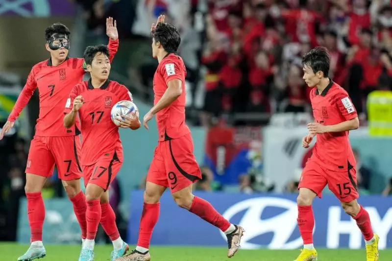 ترکیب پرتغال - کره جنوبی؛ استراحت دادن سانتوس به بازیکنان به جز رونالدو