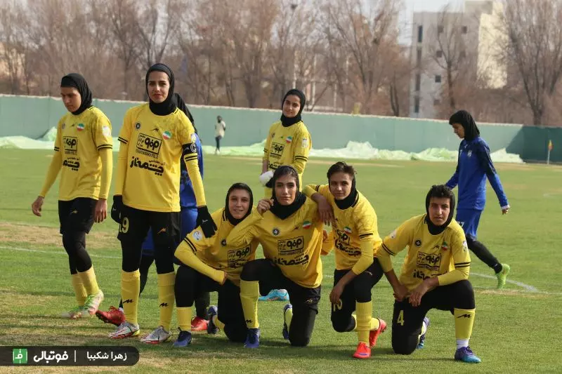 گزارش تصویری اختصاصی/ دیدار تیم‌های فوتبال بانوان سپاهان- بادرود