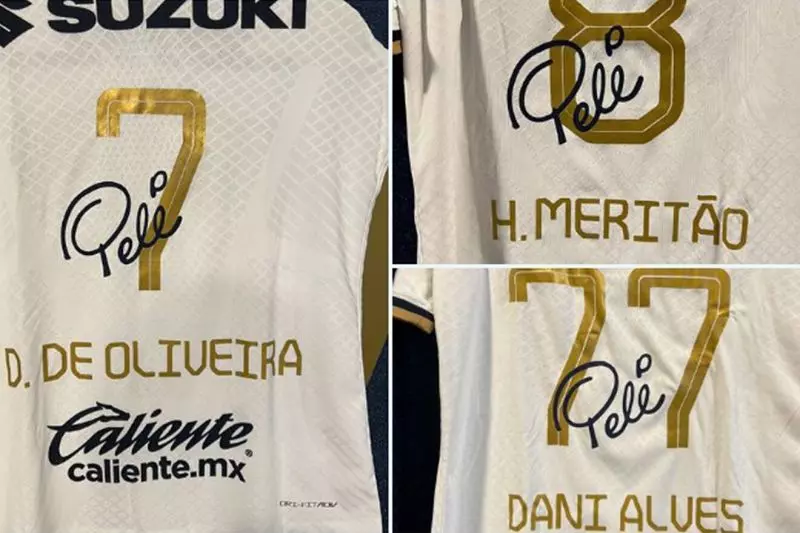 عکس؛ امضای پله پشت پیراهن تیم مکزیکی