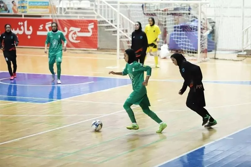 لیگ برتر فوتسال بانوان/ دومین برد عظام تهران در دور برگشت/ سایپا با ۴ ساعت تأخیر بازی کرد