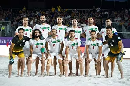 برگزاری اولین تمرین تیم ملی فوتبال ساحلی در ورزشگاه سلطان قابوس