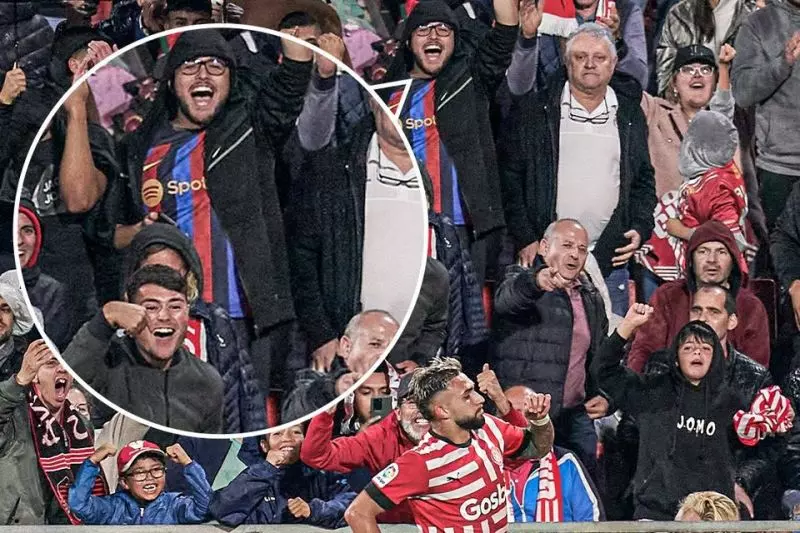 عکس؛ هوادار بارسلونا و خوشحالی از چهار تایی شدن رئال مادرید در زمین ژیرونا