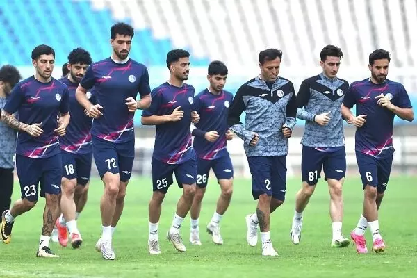 مدیرعامل استقلال خوزستان: کادر فنی تیم تقویت می شود/ به جذب بازیکنان خارجی نزدیک شده‌ایم