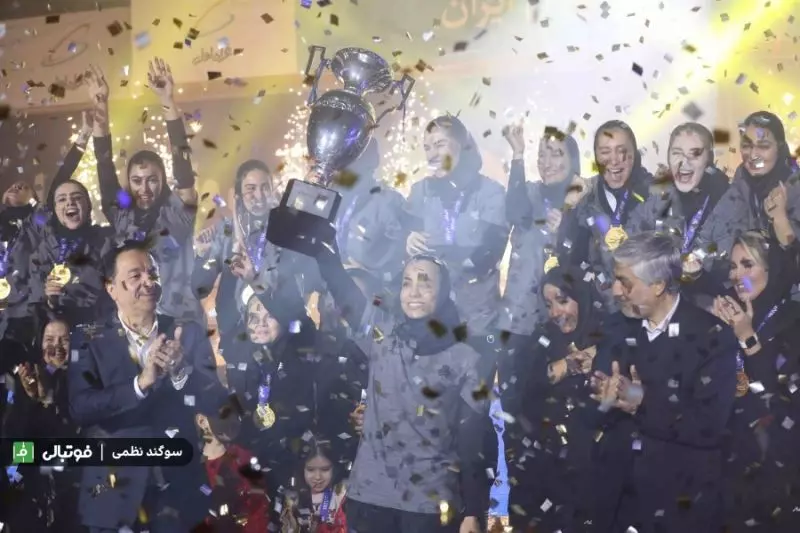 گزارش تصویری اختصاصی/ جشن قهرمانی سایپا پس از پیروزی در فینال لیگ برتر والیبال بانوان
