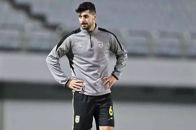 اتفاق عجیب در لیگ امارات؛ گزینه استقلال با بازیکن اسبق استقلال درگیر شد!