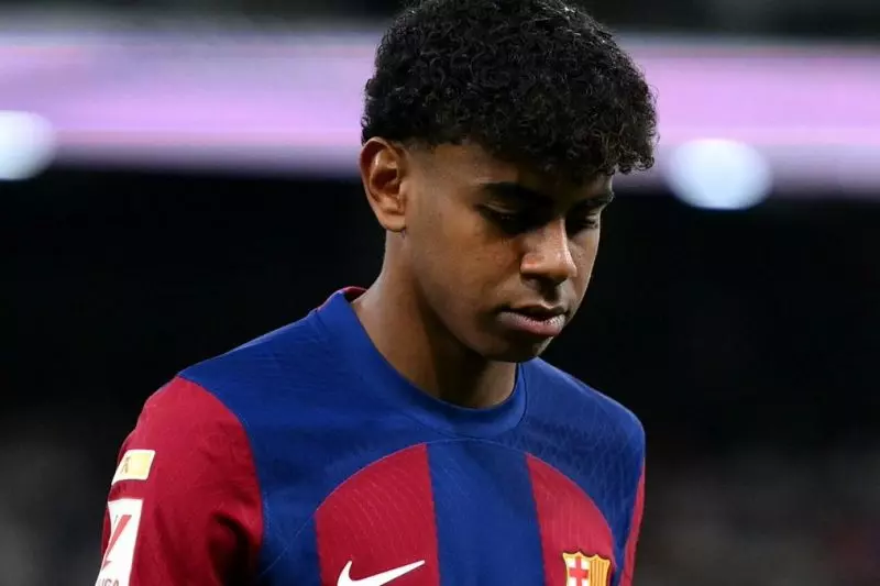 ستاره 16 ساله بارسلونا جانشین امباپه در پاریسن ژرمن؟