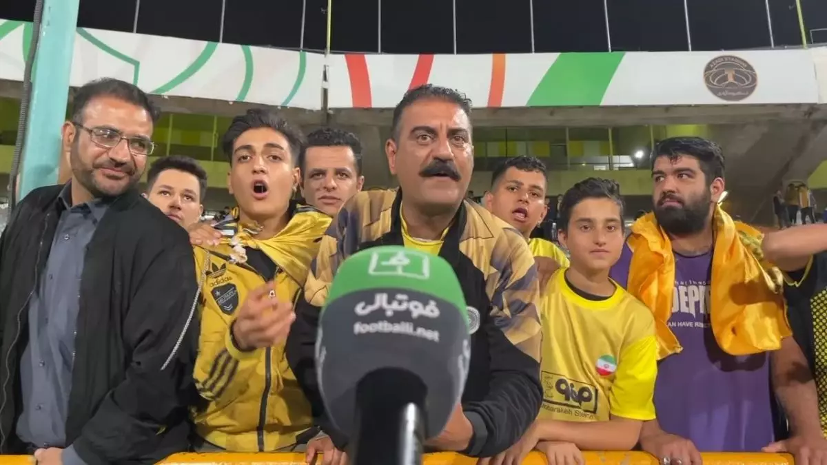 اختصاصی/ مصاحبه با هواداران سپاهان در پایان بازی با پرسپولیس